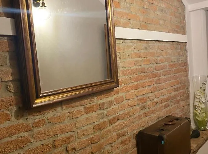 Stazione Don Camillo Bed & Breakfast Brescello