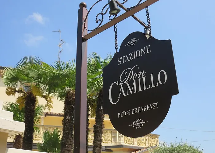 Stazione Don Camillo Bed & Breakfast